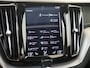 Volvo XC60 T8 Twin Engine AWD R-Design | Panoramadak | Dodehoekdetectie |