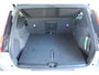 Volvo XC40 B4 Plus Dark | Trekhaak Semi-elektrisch | Adaptieve Cruise Control | Pilot Assist | Google Infotainment | Verwarmbare voorstoelen | Verwarmbaar stuurwiel | Blind Spot Information System | Verwarmbare voorruit | Parkeercamera | Parkeersensoren voor + achter |