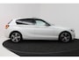 BMW 1-Serie 118i High Executive Sport-Line (SCHUIF/KANTELDAK, GROOT-NAVIGATIE, STOELVERWARMING, SPORTSTOELEN, HARMAN KARDON)