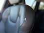 Volvo V60 2.0 B3 R-Design Automaat / Camera / Apple CarPlay-Android Auto / 19" Velgen / Stuur-/Stoelverwarming / Leder / PDC / LED