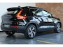 Volvo XC40 B4 Plus Dark | Elektrisch Verstelbare Voorstoelen | Stoel & Stuurverwarming | Adaptieve Cruise Control met Pilot Assist | Dodehoekwaarschuwing | Trekhaak |