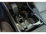 Volvo XC40 B4 Plus Dark | Elektrisch Verstelbare Voorstoelen | Stoel & Stuurverwarming | Adaptieve Cruise Control met Pilot Assist | Dodehoekwaarschuwing | Trekhaak |