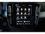 Volvo XC40 B4 Plus Dark | Elektrisch Verstelbare Voorstoelen | Stoel & Stuurverwarming | Adaptieve Cruise Control met Pilot Assist | Dodehoekwaarschuwing | Trekhaak |