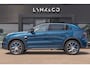 Lynk & Co 01 1.5 | Panoramadak | Camera | Elektrische bestuurdersstoel met geheugen | Stoelverwarming | Actieve bochtverlichting | Adaptieve Cruise Control | Stuurassistent | Lane Assist | Navigatie | Elektrische Achterklep | Keyless Entry | Dodehoekassistent