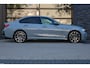 BMW 3-Serie 330e M-SPORT | BTW | 360 | HUD | MEMORY | KEYLESS | LED | 20'' | ACC | LEDER | ELEK KOFFERKLEP |