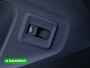 Volkswagen T-Roc 1.5 TSI R-Line Edition | Panoramadak | Elec. Trekhaak | Elec. klep | 20" LMV | IQ Light | Stoel & Stuur verw. Adap. Cruise, Black Style, Apple Carplay, Android auto, Achteruitrijcamera, Comfort stoelen, Rijklaarprijs