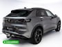 Volkswagen T-Roc 1.5 TSI R-Line Edition | Panoramadak | Elec. Trekhaak | Elec. klep | 20" LMV | IQ Light | Stoel & Stuur verw. Adap. Cruise, Black Style, Apple Carplay, Android auto, Achteruitrijcamera, Comfort stoelen, Rijklaarprijs