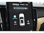 Volvo XC60 T6 350PK AWD Ultra Dark [Facelift]| Luchtvering | 360 | Trekhaak | Massagestoelen |