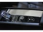 Volvo XC60 T6 350PK AWD Ultra Dark [Facelift]| Luchtvering | 360 | Trekhaak | Massagestoelen |