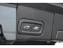 Volvo XC60 T6 350PK AWD Ultra Dark [Facelift]| Luchtvering | 360 | Trekhaak | Massagestoelen |