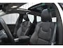 Volvo XC60 T6 350PK AWD Ultra Dark [Facelift]| Luchtvering | 360 | Trekhaak | Massagestoelen |