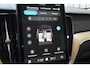 Volvo XC60 T6 350PK AWD Ultra Dark [Facelift]| Luchtvering | 360 | Trekhaak | Massagestoelen |