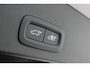 Volvo XC40 B4 Plus Dark | Trekhaak | Achteropkomend verkeer waarschuwing | Achteruitrijcamera | Apple Carplay & Android Auto | Bluetooth telefoonvoorbereiding | Buitenspiegels elektrisch verstel- en verwarmbaar | Cruise control adaptief met Stop&Go en stuurhulp | Electronic climate controle