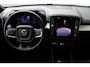 Volvo XC40 B4 Plus Dark | Trekhaak | Achteropkomend verkeer waarschuwing | Achteruitrijcamera | Apple Carplay & Android Auto | Bluetooth telefoonvoorbereiding | Buitenspiegels elektrisch verstel- en verwarmbaar | Cruise control adaptief met Stop&Go en stuurhulp | Electronic climate controle