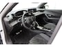 Peugeot 2008 1.2 Hybrid 145pk e-DCS6 GT VOORRAAD VOORDEEL | Navigatie | Parkeercamera | Parkeersensoren | LED |