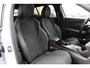 Peugeot 2008 1.2 Hybrid 145pk e-DCS6 GT VOORRAAD VOORDEEL | Navigatie | Parkeercamera | Parkeersensoren | LED |