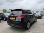 Kia Carens 1.6 Benzine | 7 zit | Lage km's | Kia historiek
