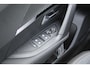 Peugeot 2008 1.2 Hybrid 145 Allure VOORRAAD VOORDEEL | Navigatie | Parkeercamera | LED | Parkeersensoren |