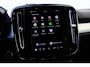 Volvo XC40 B4 Plus Dark | Apple Carplay & Android Auto | Bots herkenning en activatie | Buitenspiegels elektrisch verstel- en verwarmbaar | Electronic climate controle | Elektrisch bedienbare achterklep met sensorsturing | Navigatiesysteem full map