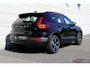 Volvo XC40 B4 Plus Dark | Apple Carplay & Android Auto | Bots herkenning en activatie | Buitenspiegels elektrisch verstel- en verwarmbaar | Electronic climate controle | Elektrisch bedienbare achterklep met sensorsturing | Navigatiesysteem full map