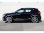 Volvo XC40 B4 Plus Dark | Apple Carplay & Android Auto | Bots herkenning en activatie | Buitenspiegels elektrisch verstel- en verwarmbaar | Electronic climate controle | Elektrisch bedienbare achterklep met sensorsturing | Navigatiesysteem full map
