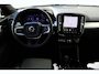 Volvo XC40 B4 Plus Dark | Apple Carplay & Android Auto | Bots herkenning en activatie | Buitenspiegels elektrisch verstel- en verwarmbaar | Electronic climate controle | Elektrisch bedienbare achterklep met sensorsturing | Navigatiesysteem full map