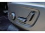 Volvo XC40 B4 Plus Dark | Apple Carplay & Android Auto | Bots herkenning en activatie | Buitenspiegels elektrisch verstel- en verwarmbaar | Electronic climate controle | Elektrisch bedienbare achterklep met sensorsturing | Navigatiesysteem full map
