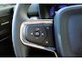 Volvo XC40 B4 Plus Dark | Apple Carplay & Android Auto | Bots herkenning en activatie | Buitenspiegels elektrisch verstel- en verwarmbaar | Electronic climate controle | Elektrisch bedienbare achterklep met sensorsturing | Navigatiesysteem full map