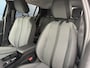 Peugeot 208 1.2 Hybrid 110 e-DCS6 Allure Automaat | VOORRAAD VOORDEEL | Navigatie | Parkeercamera | Parkeersensoren | Direct leverbaar |