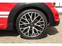 MINI Countryman 1.6 Cooper S 184 pk John Cooper Works Pakket Mini Countryman 1.6 Cooper S 184 pk John Cooper Works Pakket 19"-lmv Panoramadak, Navi, bleutooth