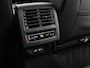 Volkswagen Golf 1.5 eTSI 150pk DSG R-Line Edition · Panoramadak · Apple/Android Car Play · Camera + Parkeersensoren · Garantie t/m 28-07-2030 of 100000km.