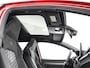 Volkswagen Golf 1.5 eTSI 150pk DSG R-Line Edition · Panoramadak · Apple/Android Car Play · Camera + Parkeersensoren · Garantie t/m 28-07-2030 of 100000km.