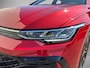 Volkswagen Golf 1.5 eTSI 150pk DSG R-Line Edition · Panoramadak · Apple/Android Car Play · Camera + Parkeersensoren · Garantie t/m 28-07-2030 of 100000km.