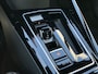 Volkswagen Golf 1.5 eTSI 150pk DSG R-Line Edition · Panoramadak · Apple/Android Car Play · Camera + Parkeersensoren · Garantie t/m 28-07-2030 of 100000km.