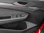 Volkswagen Golf 1.5 eTSI 150pk DSG R-Line Edition · Panoramadak · Apple/Android Car Play · Camera + Parkeersensoren · Garantie t/m 28-07-2030 of 100000km.