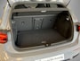 Volkswagen Golf 1.5 eTSI 150pk DSG R-Line · Apple/Android Car Play · Trekhaak ·  Camera + Parkeersensoren · Stoelverwarming · Garantie t/m 24-09-2030 of 100000km.