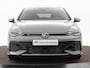 Volkswagen Golf 1.5 eTSI 150pk DSG R-Line · Apple/Android Car Play · Trekhaak ·  Camera + Parkeersensoren · Stoelverwarming · Garantie t/m 24-09-2030 of 100000km.