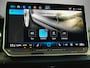 Volkswagen Golf 1.5 eTSI 150pk DSG R-Line · Apple/Android Car Play · Trekhaak ·  Camera + Parkeersensoren · Stoelverwarming · Garantie t/m 24-09-2030 of 100000km.