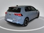 Volkswagen Golf 1.5 eTSI 150pk DSG R-Line · Apple/Android Car Play · Trekhaak ·  Camera + Parkeersensoren · Stoelverwarming · Garantie t/m 24-09-2030 of 100000km.