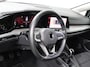 Volkswagen Golf 1.0 TSI Life Lounge 110pk Navigatie Apple Carplay/Android auto Climate Control Parkeersensoren 17"Lichtmetalen velgen Extra Getint Glas Cruise Control Stoel- en stuurverwarming Ledverlichting