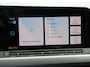 Volkswagen Golf 1.0 TSI Life Lounge 110pk Navigatie Apple Carplay/Android auto Climate Control Parkeersensoren 17"Lichtmetalen velgen Extra Getint Glas Cruise Control Stoel- en stuurverwarming Ledverlichting