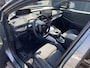 Toyota C-HR / C-HR+ — Actieradius (WLTP) 507 km Executive AWD 77 kWh 343PK Nieuw uit voorraad leverbaar Inruilactie 2.500,-!! Trekkracht 1.500kg meest luxe uitvoering