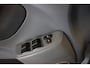 Toyota RAV4 2.0-16V VVT-i Sol / NW APK / AIRCO / 5 DRS / HAAK / TOP DEAL ! ! !