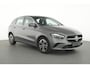 Mercedes-Benz B-klasse 250 e Business Plug-In Hybride Ledkoplampen | Parkeerpakket met achteruitrijcamera | Stoelverwarming | Elektrisch inklapbare buitenspiegels. Inclusief 24 maanden Mercedes-Benz Certified garantie voor Europa.