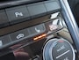 Volkswagen T-Roc 1.5 TSI Sport Business R-line DSG | camera | stoelverwarming | adaptive cruise