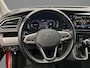Volkswagen Transporter T6.1 2.0 TDI 150pk DSG L1 Bulli | Achterklep | BPM-vrij | Trekhaak | Camera | Betimmering | Van 1e eigenaar, door ons geleverd