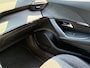 Peugeot 2008 1.2 PURETECH 130PK AUT. ALLURE FACELIFT NAVI CAMERA CARPLAY STOELVERWARMING AIRCO LMV PDC