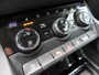 Skoda Karoq 1.5 TSI ACT Clever | stuurwiel verwarmd | verwarmbare voorruit | navi | camera