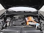 Volkswagen Tiguan 1.5 eHybrid R-Line Edition 204 PK| Trekhaak | Panoramadak | Lederen Stoelen Met Geheugen | Stoelventilatie | 360 Camera | Navigatie Groot | Harman Kardon Audio | Stoelverwarming Voor & Achter | Black Style | Head-Updisplay
