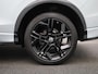 Volkswagen Tiguan 1.5 eHybrid R-Line Edition 204 PK| Trekhaak | Panoramadak | Lederen Stoelen Met Geheugen | Stoelventilatie | 360 Camera | Navigatie Groot | Harman Kardon Audio | Stoelverwarming Voor & Achter | Black Style | Head-Updisplay